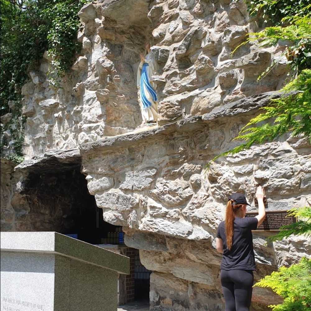 Meet your Posher, Esmin